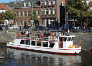 Boot voor asverstrooiing vanuit Roermond
