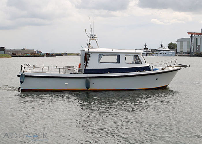 Boot Vlissingen 1 voor asbijzettiing op de Westerschelde of de Noordzee